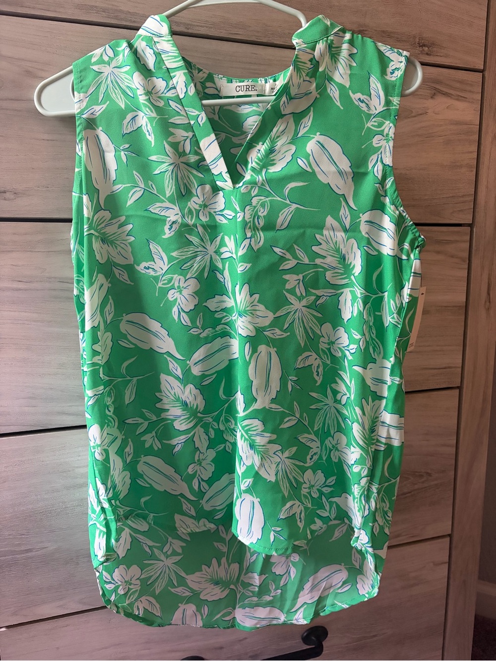 Cure Sleeveless Green Floral V-Neck Camisole